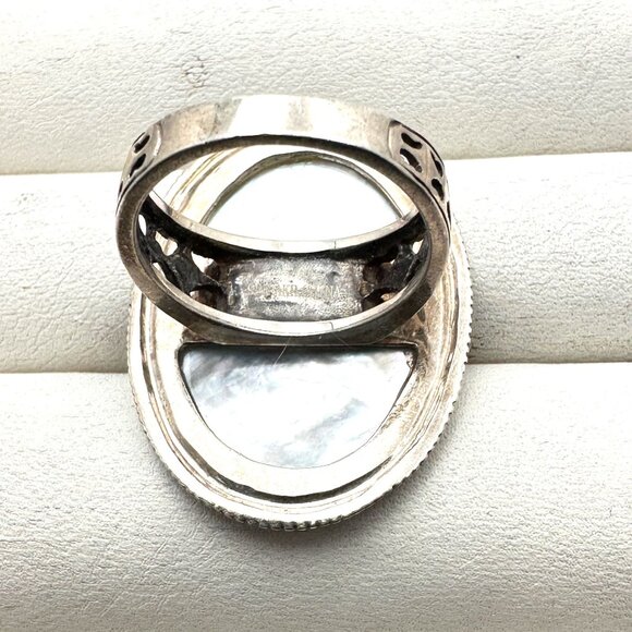 AKR Amy Kahn Russell Sterling Silver Handpainted Pearl Ring Size 9 Weight 11 GM - Picture 3 of 5